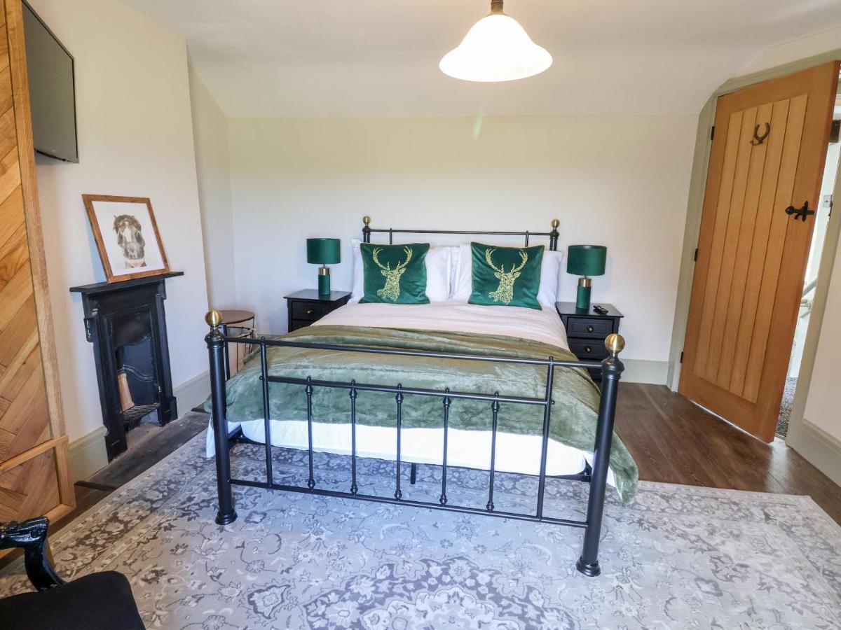 3 Penllan Cottages Холиуел Екстериор снимка