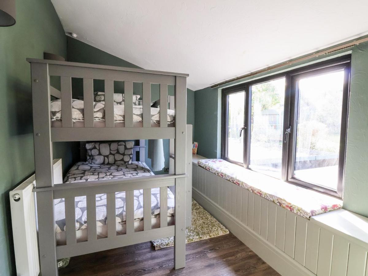 3 Penllan Cottages Холиуел Екстериор снимка