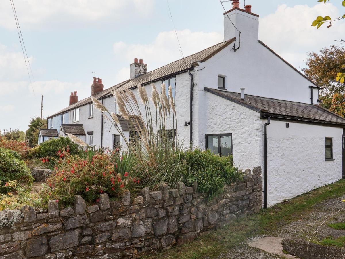 3 Penllan Cottages Холиуел Екстериор снимка